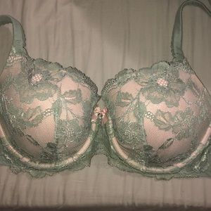 Victoria secret bra- never worn